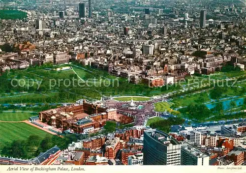 AK / Ansichtskarte London Aerial view of Buckingham Palace Kat. City of London