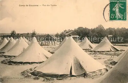 AK / Ansichtskarte Sissonne Aisne Militaerlager Zelte Kat. Sissonne