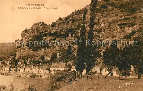 AK / Ansichtskarte La Roque Gageac Vue generale et le grand rocher Kat. La Roque Gageac
