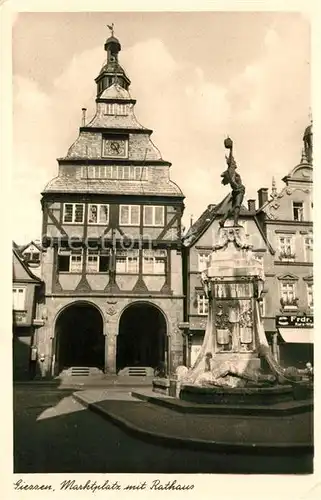 AK / Ansichtskarte Giessen Lahn Marktplatz mit Rathaus Kat. Giessen