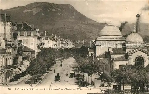 AK / Ansichtskarte La Bourboule Boulevard de l Hotel de Ville Kat. La Bourboule