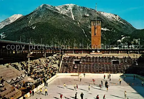 AK / Ansichtskarte Garmisch Partenkirchen Olympia Eisstadion mit Wank Kat. Garmisch Partenkirchen
