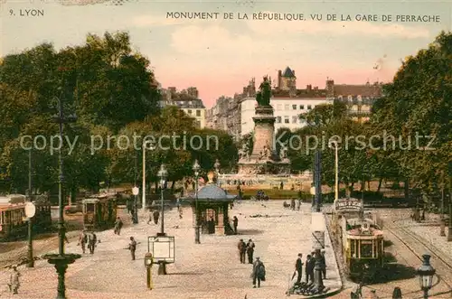 AK / Ansichtskarte Lyon France Monument de la Republique vue de la Gare de Perrache Kat. Lyon