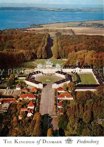 AK / Ansichtskarte Fredensborg Koenigliches Schloss Fliegeraufnahme Kat. Daenemark