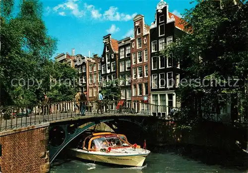 AK / Ansichtskarte Amsterdam Niederlande Gracht Motorboot Kat. Amsterdam