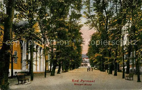 AK / Ansichtskarte Pyrmont Bad Hauptallee Kat. Bad Pyrmont