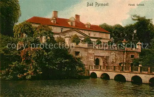 AK / Ansichtskarte Pyrmont Bad Schloss Kat. Bad Pyrmont