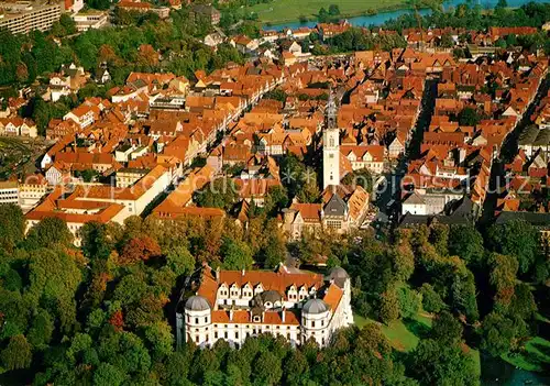 AK / Ansichtskarte Celle Niedersachsen Schlossblick mit hist Stadtkern Fliegeraufnahme Kat. Celle