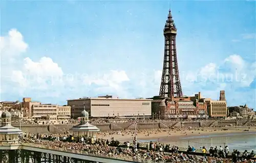 AK / Ansichtskarte Blackpool North Pier and Tower Kat. Blackpool