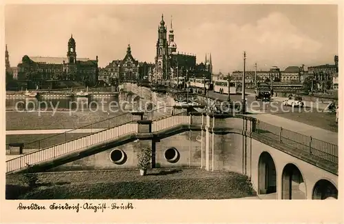 AK / Ansichtskarte Dresden Friedrich August Bruecke Kat. Dresden Elbe