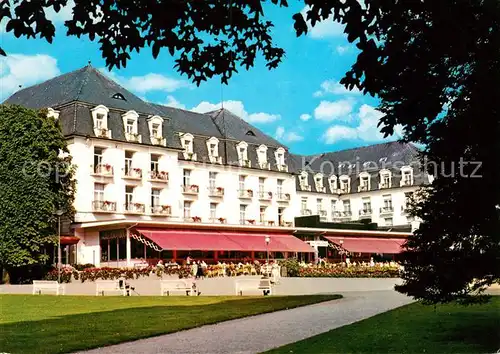 AK / Ansichtskarte Bad Pyrmont Kurpark und Kurhotel Kat. Bad Pyrmont