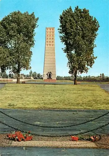 AK / Ansichtskarte Sachsenhausen Weimar Nationale Mahn und Gedenkstaette Mahnmal Kat. Sachsenhausen Weimar