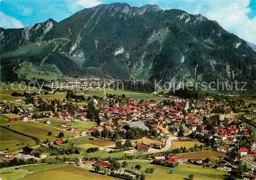 AK / Ansichtskarte Oberammergau Passionsspieldorf Alpen Fliegeraufnahme Kat. Oberammergau