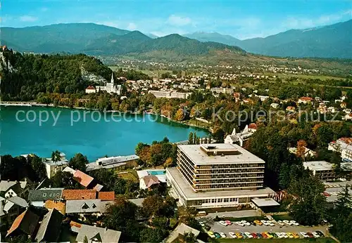 AK / Ansichtskarte Bled Golf Hotel Bleder See Berge Fliegeraufnahme