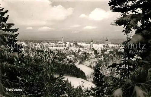 AK / Ansichtskarte Freudenstadt Winterpanorama Blick vom Schoeneck Kurort im Schwarzwald Kat. Freudenstadt