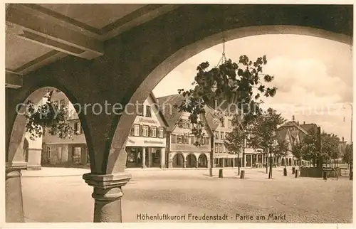 AK / Ansichtskarte Freudenstadt Partie am Markt Arkaden Kurort im Schwarzwald Kat. Freudenstadt