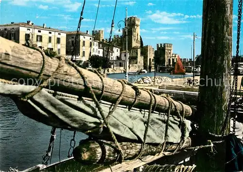 AK / Ansichtskarte Sirmione Lago di Garda Hafen Kat. Italien