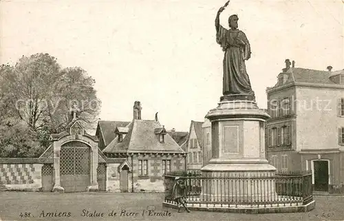 AK / Ansichtskarte Amiens Statue de Pierre l`Ermite Kat. Amiens