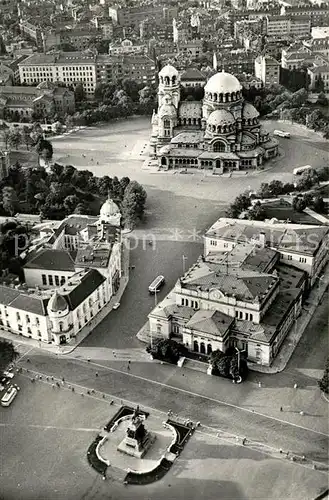 AK / Ansichtskarte Sofia Sophia Platz Narodno Sobranie mit Dom Al Newsky Fliegeraufnahme Kat. Sofia