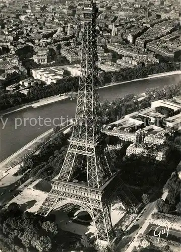 AK / Ansichtskarte Paris Eiffelturm Fliegeraufnahme Kat. Paris