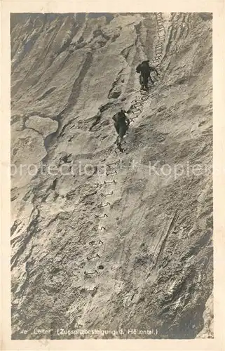 AK / Ansichtskarte Bergsteigen Klettern Leiter Zugspitzbesteigung Hoellental  Kat. Bergsteigen