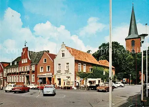 AK / Ansichtskarte Esens Marktplatz Kirche Kat. Esens