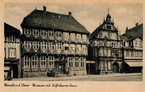 AK / Ansichtskarte Hameln Weser Museum mit Stiftsherrenhaus