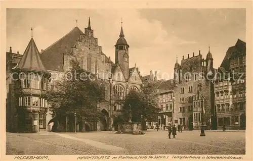 AK / Ansichtskarte Hildesheim Marktplatz mit Rathaus 14. Jhdt. Templerhaus Wedekindhaus Historische Gebaeude Kat. Hildesheim