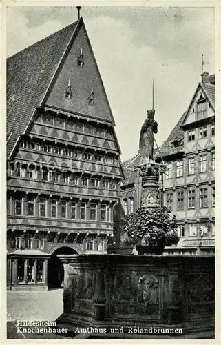 AK / Ansichtskarte Hildesheim Knochenhauer Amtshaus Rolandbrunnen Historische Gebaeude Altstadt Kat. Hildesheim