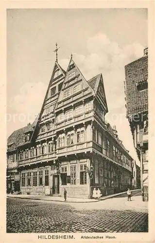 AK / Ansichtskarte Hildesheim Altdeutsches Haus Historisches Gebaeude Altstadt Kat. Hildesheim