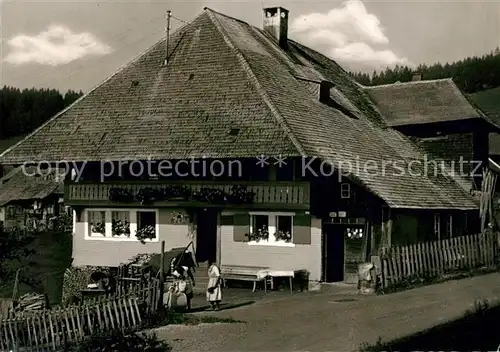 AK / Ansichtskarte Muggenbrunn Schwarzwaldhaus Kat. Todtnau