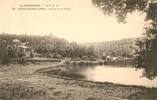 AK / Ansichtskarte Bagnoles de l Orne Le Lac et le Casino Kat. Bagnoles de l Orne