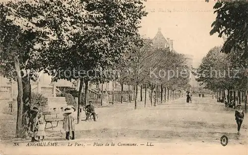 AK / Ansichtskarte Angouleme Parc Place de la Commune Kat. Angouleme