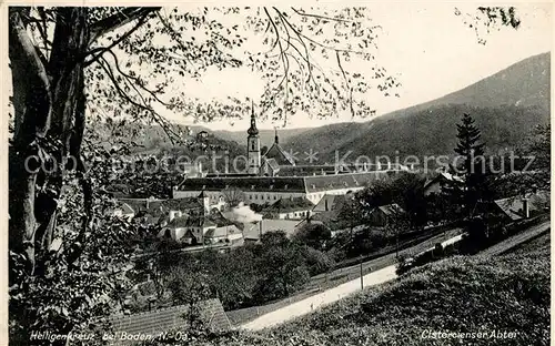 AK / Ansichtskarte Heiligenkreuz Niederoesterreich Cistercienser Abtei Kat. Heiligenkreuz