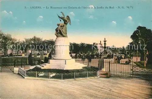 AK / Ansichtskarte Angers Monument aux Enfants de l`Anjou et Jardin du Mail Kat. Angers
