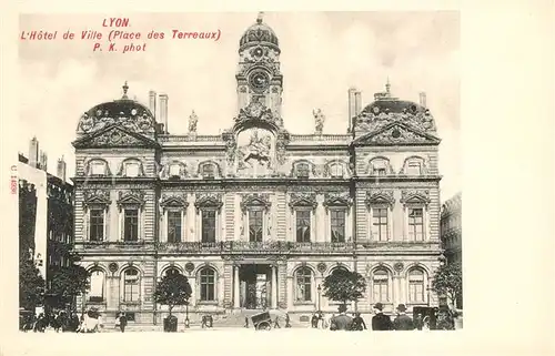 AK / Ansichtskarte Lyon France Hotel de Ville Place des Terreaux Kat. Lyon