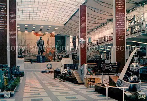 AK / Ansichtskarte Exposition Universelle Bruxelles 1958 Pavillon de l U.R.S.S. Deux Spoutniks  Kat. Expositions
