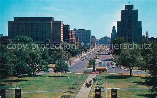 AK / Ansichtskarte Toronto Canada University Avenue looking south Kat. Ontario