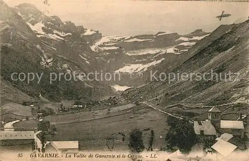 AK / Ansichtskarte Gavarnie Hautes Pyrenees La Vallee de Gavarnie et le Carque Kat. Gavarnie