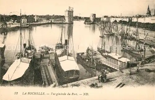 AK / Ansichtskarte La Rochelle Charente Maritime Vue generale du Port Kat. La Rochelle