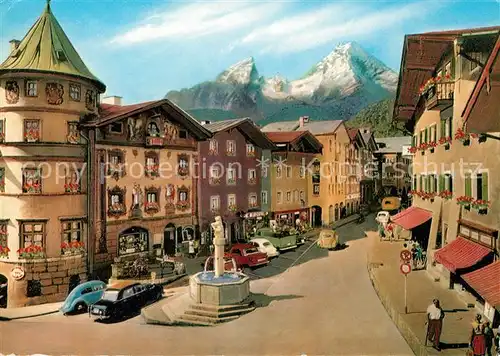 AK / Ansichtskarte Berchtesgaden Marktplatz Brunnen Blick zum Watzmann Berchtesgadener Alpen Kat. Berchtesgaden
