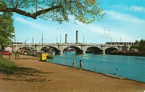 AK / Ansichtskarte Kingston upon Thames Bridge Kat. Kingston upon Thames