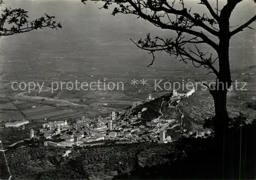 AK / Ansichtskarte Assisi Umbria Blick vom Berg Subasio Kat. Assisi