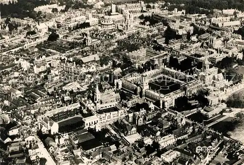 AK / Ansichtskarte Oxford Oxfordshire Fliegeraufnahme Colleges Kat. Oxford