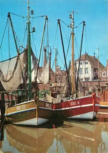 AK / Ansichtskarte Greetsiel Hafen Fischerboote Kat. Krummhoern