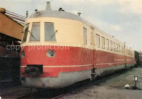 AK / Ansichtskarte Eisenbahn Dieselelektrischer Schnelltriebwagen SVT 137 225  Kat. Eisenbahn