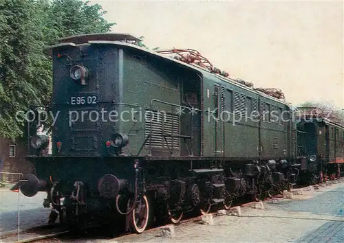 AK / Ansichtskarte Lokomotive Gueterzuglokomotive E 95 02  Kat. Eisenbahn