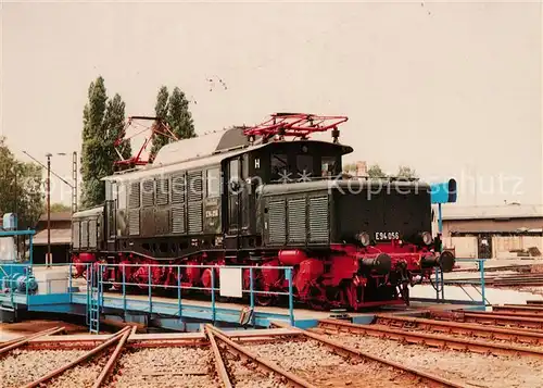 AK / Ansichtskarte Lokomotive E 94 056 Bw Engelsdorf  Kat. Eisenbahn