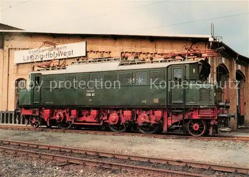 AK / Ansichtskarte Lokomotive Historische E Lok E 04 01 Bw Leipzig West  Kat. Eisenbahn