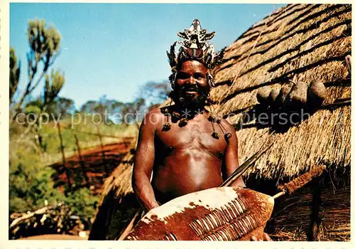 AK / Ansichtskarte Typen Afrika Zulu Warrior South Africa 
